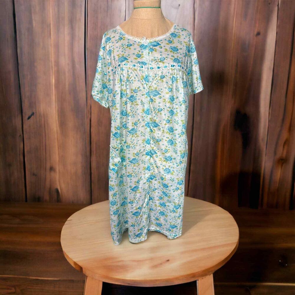 Lati Fashion Intimates 2 Floral Housecoats Loungewear Blur Purple Size XXL